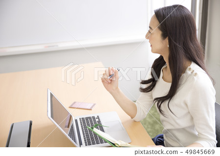 女商人 49845669