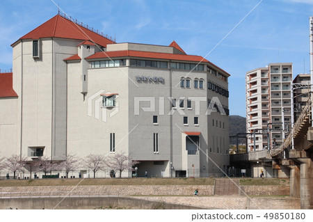 Takarazuka Grand Theater Takarazuka Grand Theater 49850180