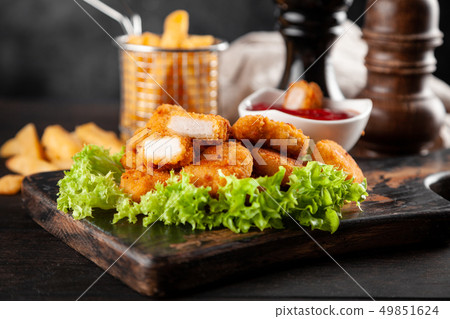 Crispy chicken nuggets Crispy chicken nuggets 49851624