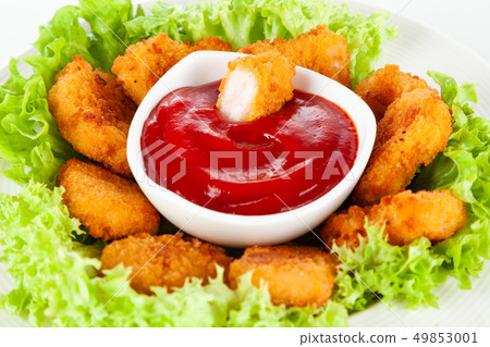 Crispy chicken nuggets Crispy chicken nuggets 49853001