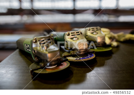 grinder grinder 49856532