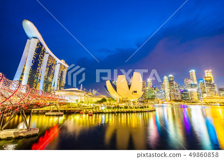 Beautiful architecture building skyscraper around marina bay in singapore city Beautiful architecture building skyscraper around marina bay in singapore city 49860858