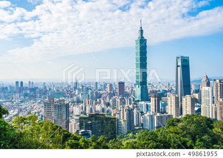 Beautiful landscape and cityscape of taipei 101 building and architecture in the city 49861955