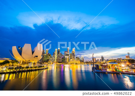 Beautiful architecture building skyscraper around marina bay in singapore city Beautiful architecture building skyscraper around marina bay in singapore city 49862022
