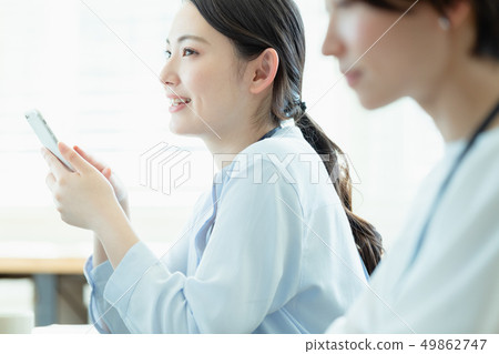 Woman business screen time Woman business screen time 49862747