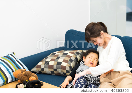 工作的母親生活 49863803