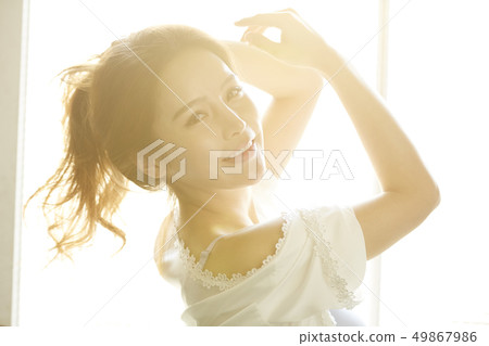Women beauty 49867986