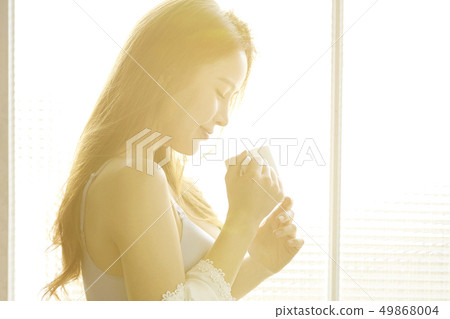 Female Lifestyle 49868004