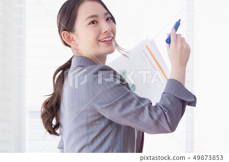 女人業務白板 49873853