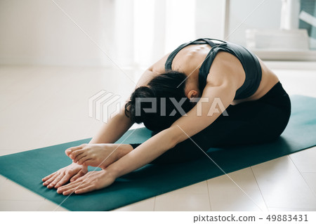 Training stretching young woman japanese 49883431