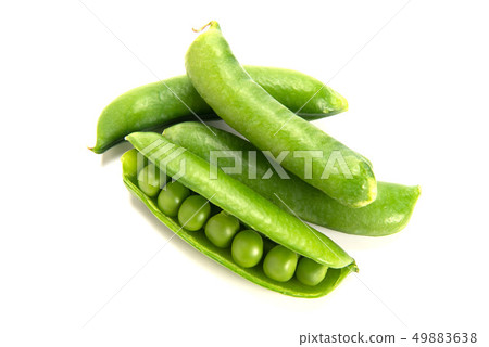Green peas 49883638