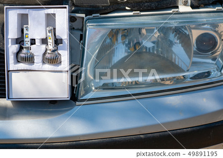 Light bulbs for car lamps. 49891195