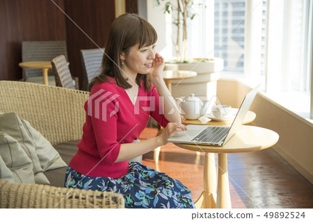 Shared Office Female PC Cafe Shared Office Female PC Cafe 49892524