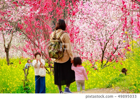 一個孩子 一個孩子 49895033