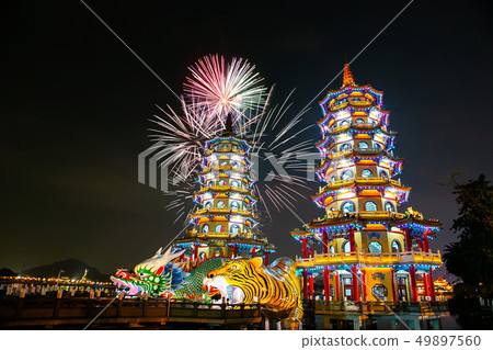 台灣高雄左營蓮池潭Asia Taiwan Kaohsiung Lake 49897560