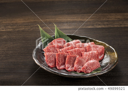 肉肉 49899321