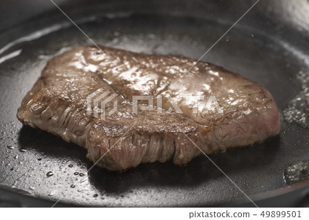 Bake a steak Bake a steak 49899501