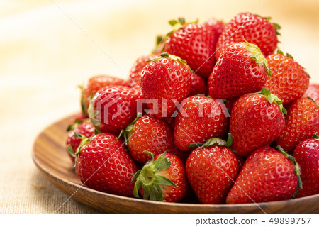 Strawberry  49899757