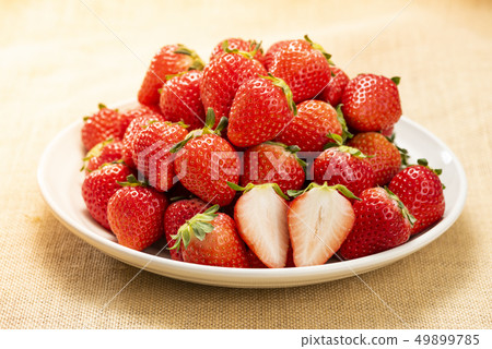 切草莓 49899785