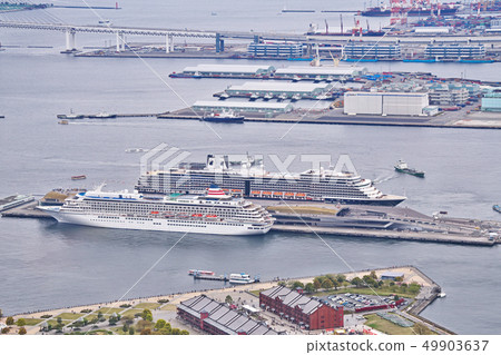 橫濱港和豪華班輪 橫濱港和豪華班輪 49903637