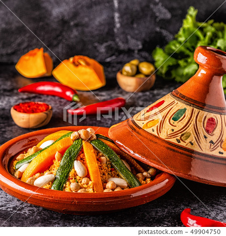 Vegetable tagine with almond and chickpea 49904750
