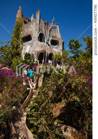 Crazy house Hang Nga guesthouse in Da Lat 49907796