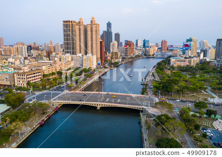 臺灣高雄愛河景觀 Kaohsiung River, Taiwan, Asia 臺灣高雄愛河景觀 Kaohsiung River, Taiwan, Asia 49909178