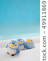 Penguin parent and child 49911869