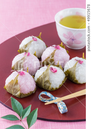 Red and white cherry salmon 49915678