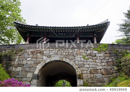 韓國京畿道光州南漢山面南山南門 49919949