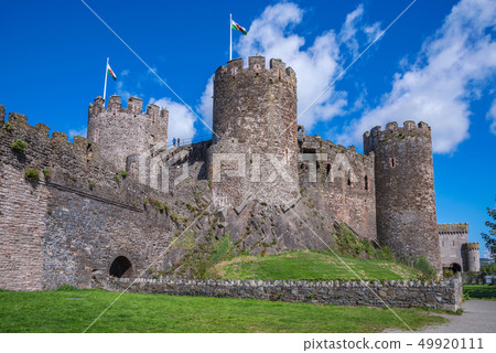 View of the famous Conwy Castle 49920111