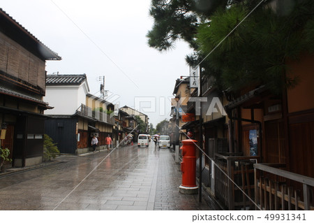 Hanami Koji Dori 49931341