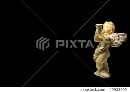 little angel with his horn 49933005