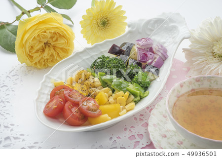 彩虹沙拉 彩虹沙拉 49936501