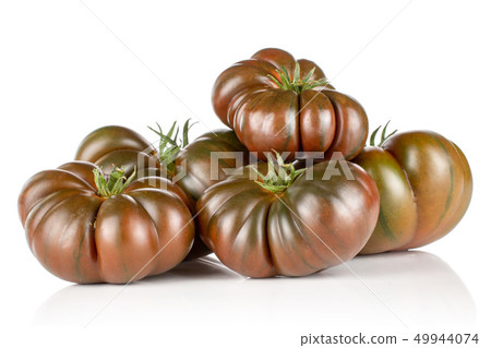 Fresh dark tomato primora isolated on white Fresh dark tomato primora isolated on white 49944074