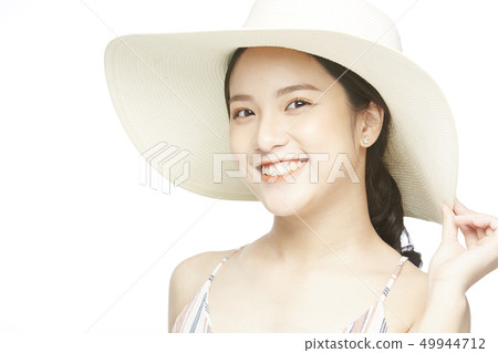 Women Resort 49944712