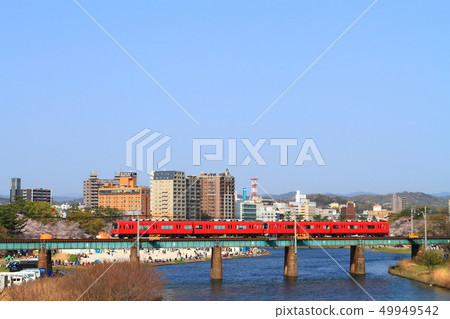 岡崎市春天岡崎市和名鐵火車 岡崎市春天岡崎市和名鐵火車 49949542