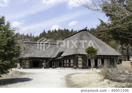 南方彎曲的房子 49951506