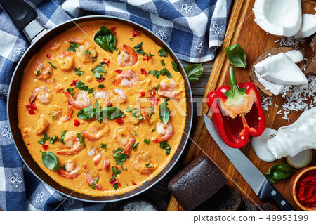 Shrimps in Coconut Sauce with blended vegetables 49953199