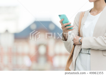 Business Woman Tokyo Station Business Woman Tokyo Station 49961355