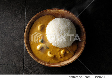Coconut curry (with steam) 49963198