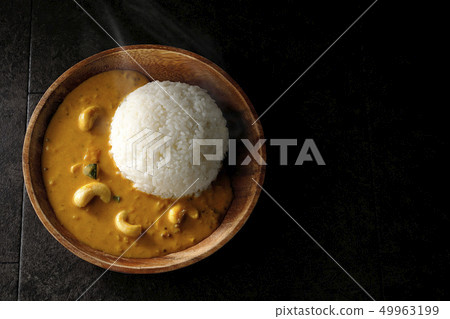 Coconut curry (with steam) 49963199