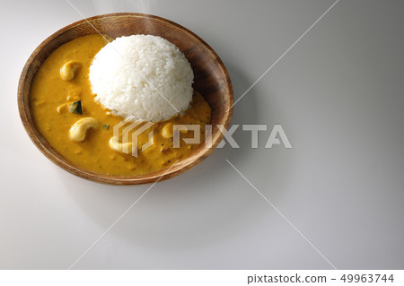 Coconut curry (steam) 49963744
