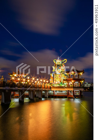 臺灣高雄左營蓮池潭景觀 Asia Taiwan Kaohsiung Lake 49963911