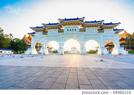 Beautiful architecture building and landmark chiang kai-shek memorial hall in taipei city 49968159