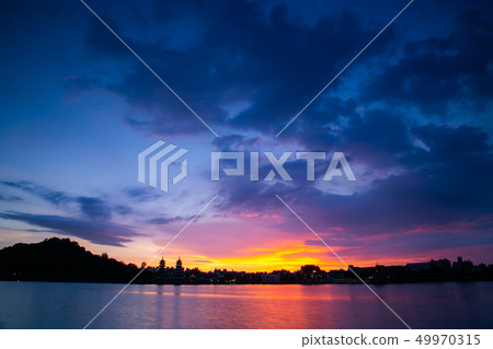 臺灣高雄左營蓮池潭 Asia Taiwan Kaohsiung Lake 臺灣高雄左營蓮池潭 Asia Taiwan Kaohsiung Lake 49970315