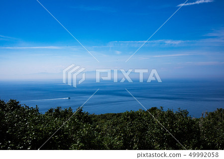 <<Izu Islands Toshima>> Izu Oshima is seen from Toshima <<Izu Islands Toshima>> Izu Oshima is seen from Toshima 49992058