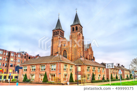 Sint-Walburgiskerk in Arnhem, Netherlands Sint-Walburgiskerk in Arnhem, Netherlands 49999375