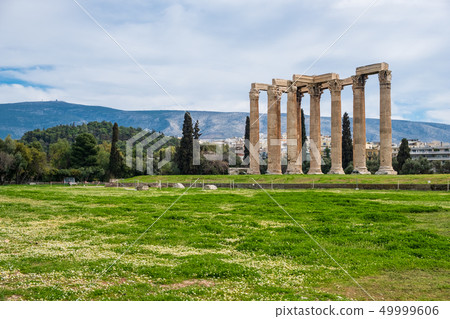Ruins of ancient Temple of Olympian Zeus, Athens Ruins of ancient Temple of Olympian Zeus, Athens 49999606