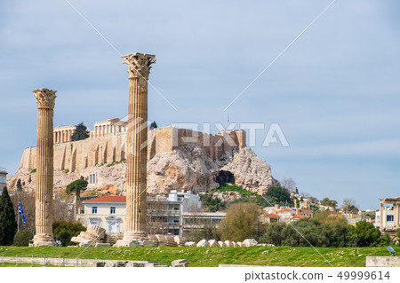 Ruins of ancient Temple of Olympian Zeus, Athens Ruins of ancient Temple of Olympian Zeus, Athens 49999614